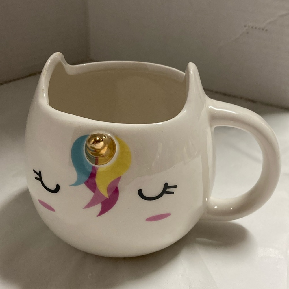Orly Maison Unicorn Cute Playful Mug Cup Ceramic Porcelain White Gold Horn